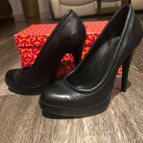 Tory Burch Shoes - NIB Tory Burch black heels
